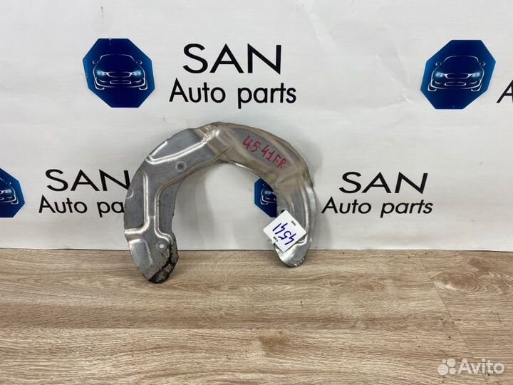 Пыльник тормозного диска передний правый Bmw 3 F30