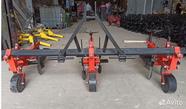 Культиватор-окучник ко-3 на минитрактор