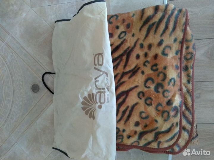 Двухсторонний плед