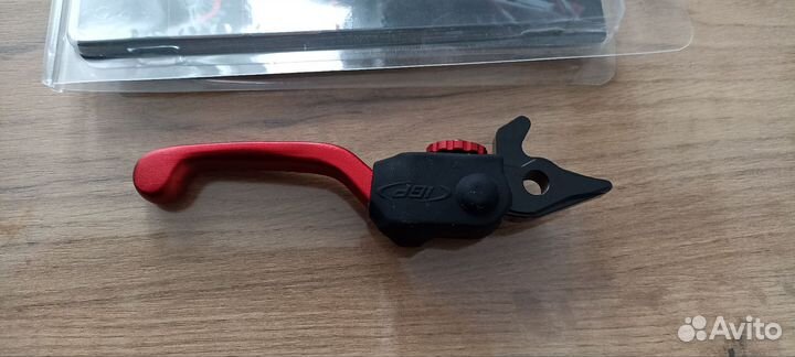 Рычаг IGP тормоза (складной) CNC красный