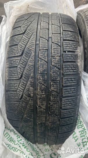 Pirelli Winter Sottozero 240 Serie II 235/40 R18
