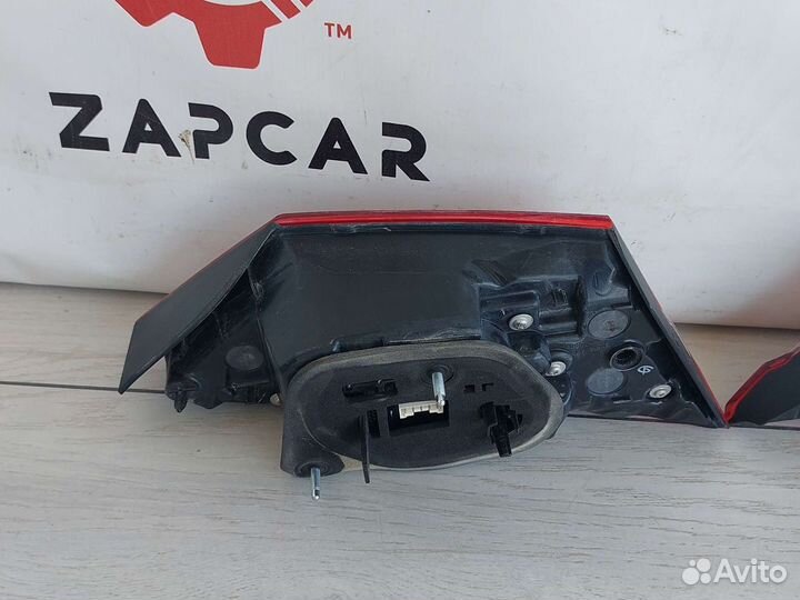 Toyota camry 70 Задние фонари