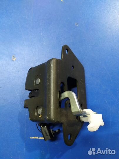 Замок багажника Fiat Panda