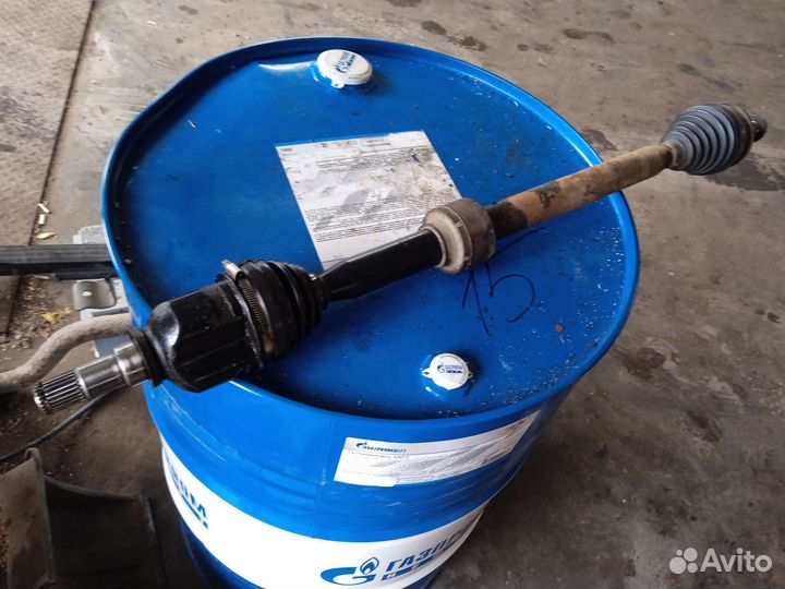 Привод правый Toyota Corolla X 1.6