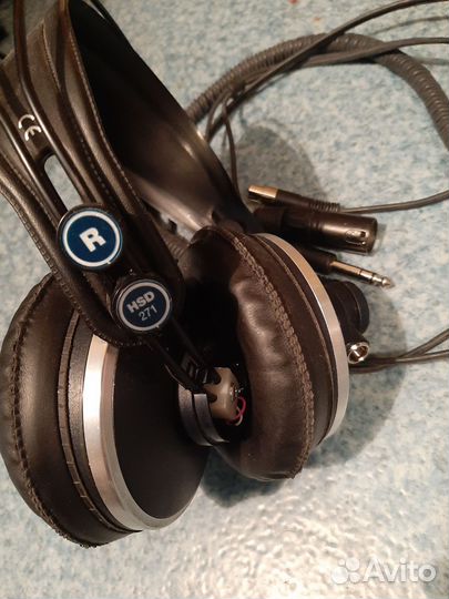 Студийные наушники akg hsd271