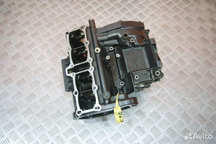 Картер (блок двигателя) Suzuki Bandit 250V-2