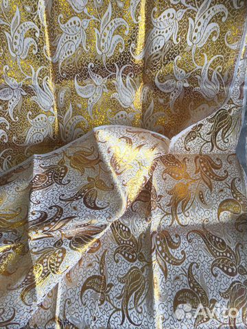 Ткани.Парча с золотыми нитями. Старинная