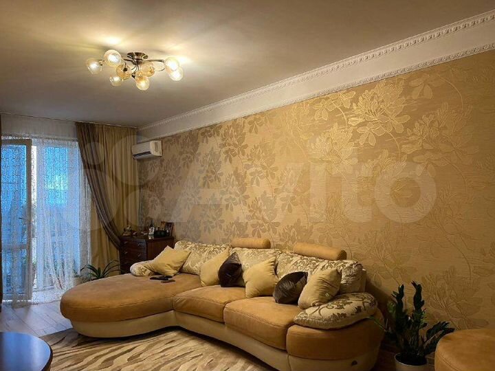 3-к. квартира, 73,6 м², 2/5 эт.