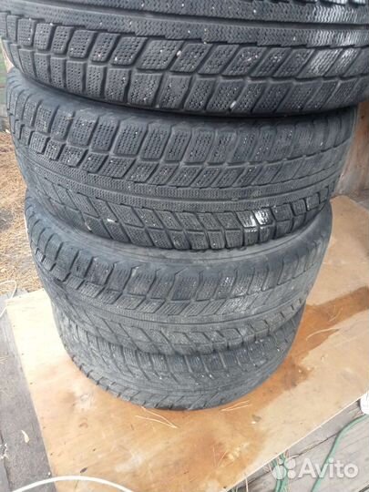 Advenza Coverer AC696 215/60 R16