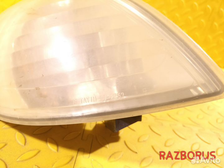 Габарит правый Nissan Almera N16 00-03 Дорестайл