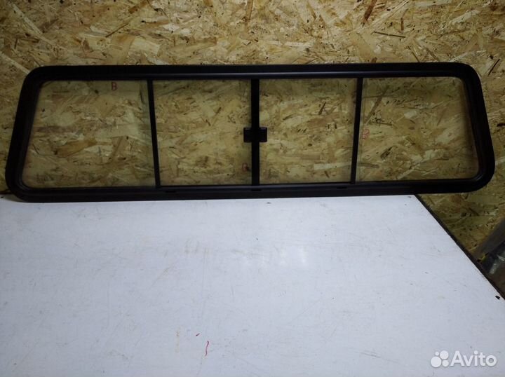 Стекло Mitsubishi L200 KB4T 2006-2016