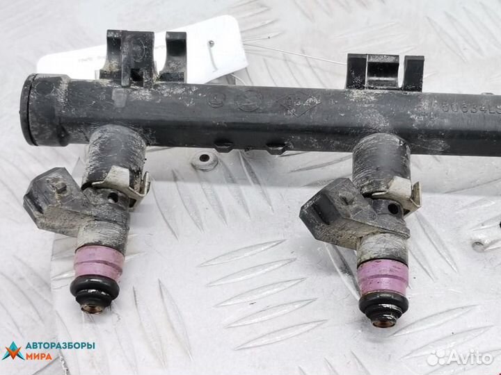 Форсунка Renault Clio 2 2-й рест. 2007 8200505191