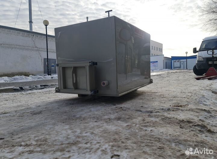 Теплый контейнер для перевозки рыбы