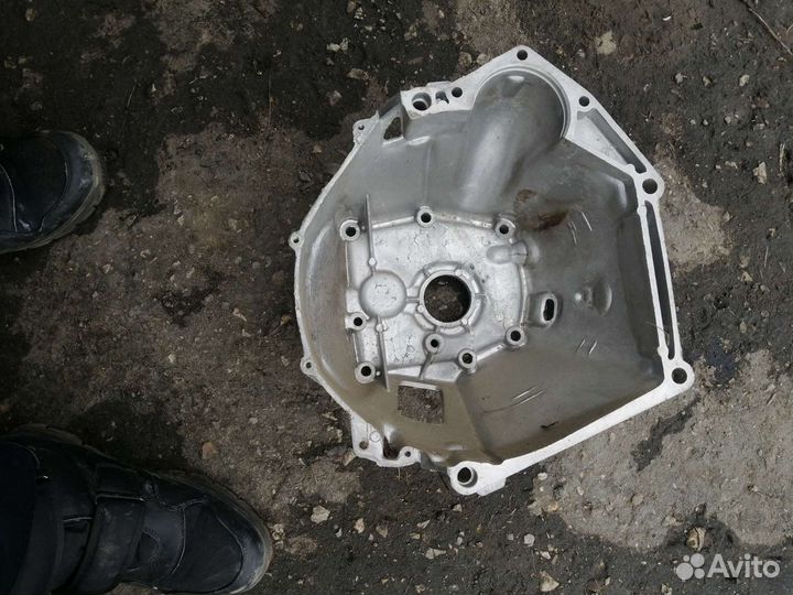Кожух сцепления на кпп ваз 2101