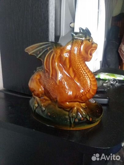 Дракон статуэтка