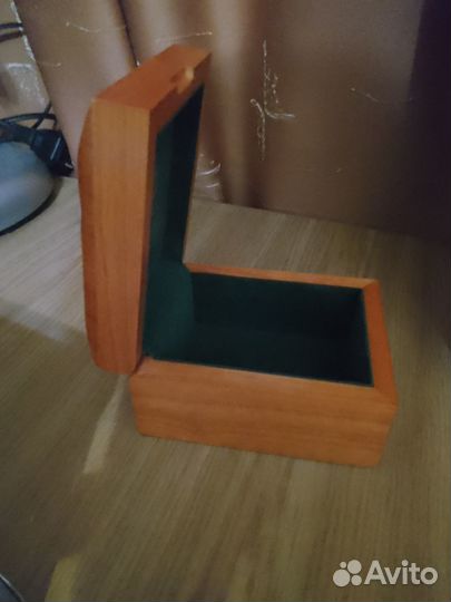 Деревянная коробочка