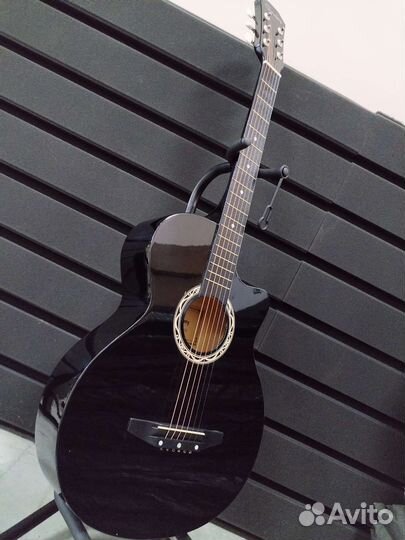 Новая Акустическая черная гитара (с анкером)