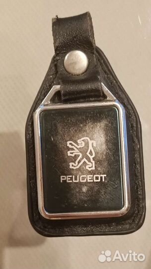 Брелок оригинал из натуральной кожи к авто Пежо