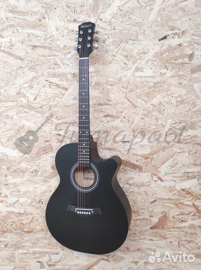 Гитара с вырезом