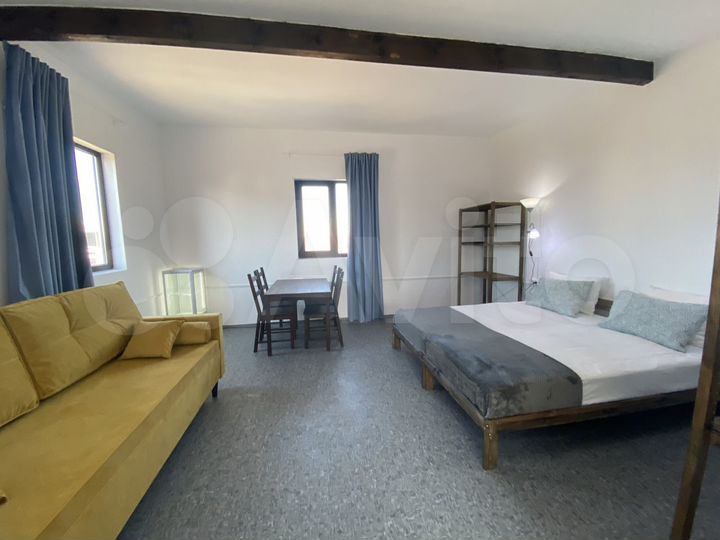 Комната 38 м², 2/2 эт.