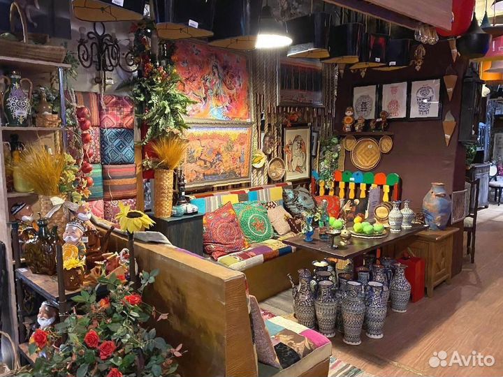 Свет и декор для кафе