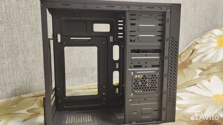 Игровой корпус для пк Ginzzu