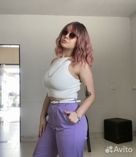 Парик розовый каре волны локоны омбре