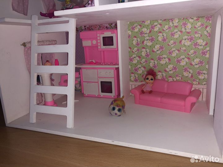 Домик кукольный