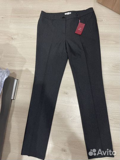 Женские классические брюки новые