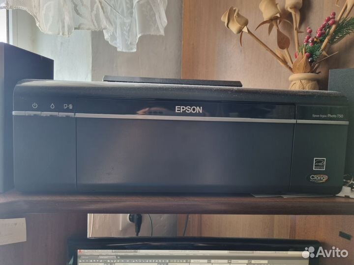 Цветной струйный принтер epson т50
