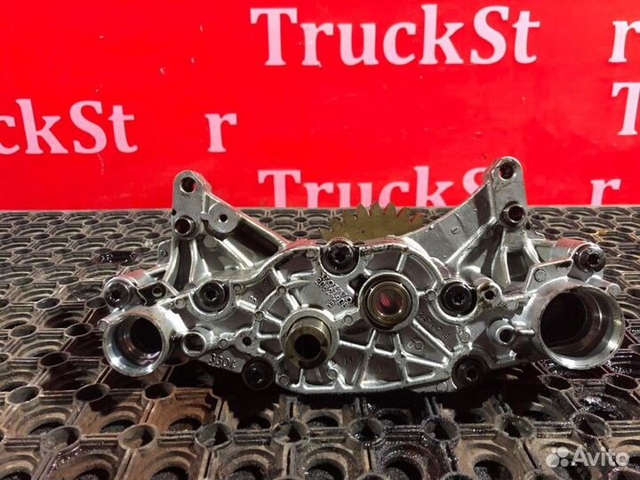 Насос масляный