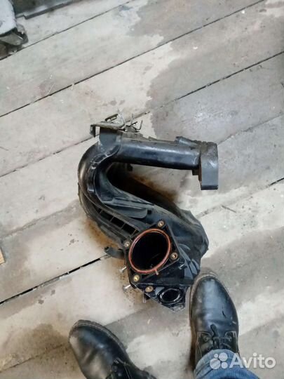 Впускной коллектор lancer 10 1.8