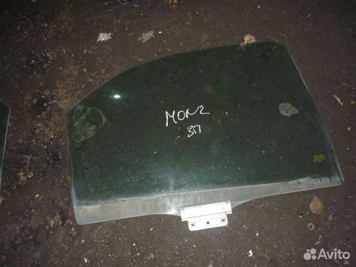 Стекло двери заднее правое Форд мондео 2