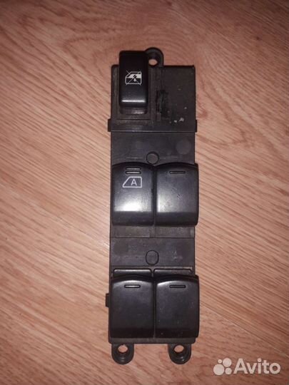 Блок управления стеклоподъемниками,Nissan Note,Е11