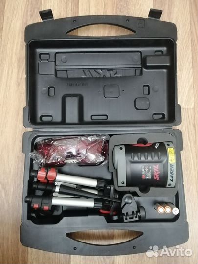 Лазерный уровень skil 515
