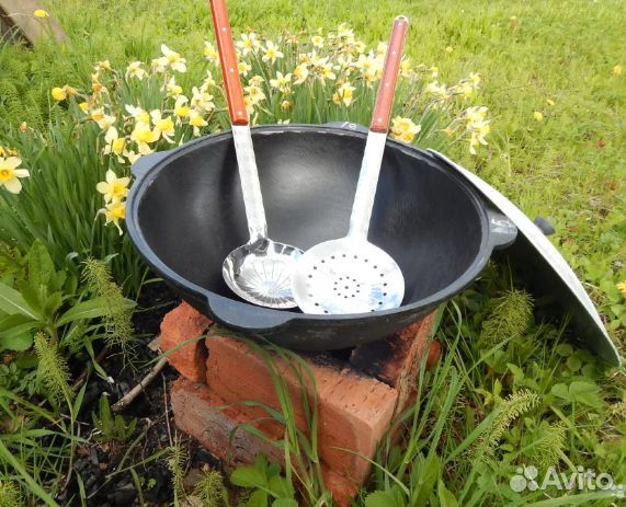 Казан чугунный. Казан чугунный. Узбекский