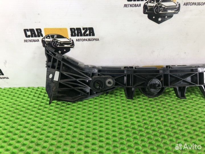 Направляющая заднего бампера правая R Mazda 6