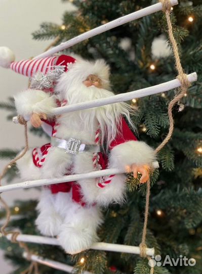 Подвесное украшение Санта Клаус на лестнице