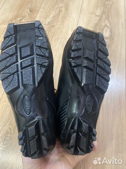 Лыжные ботинки детские 31 размер