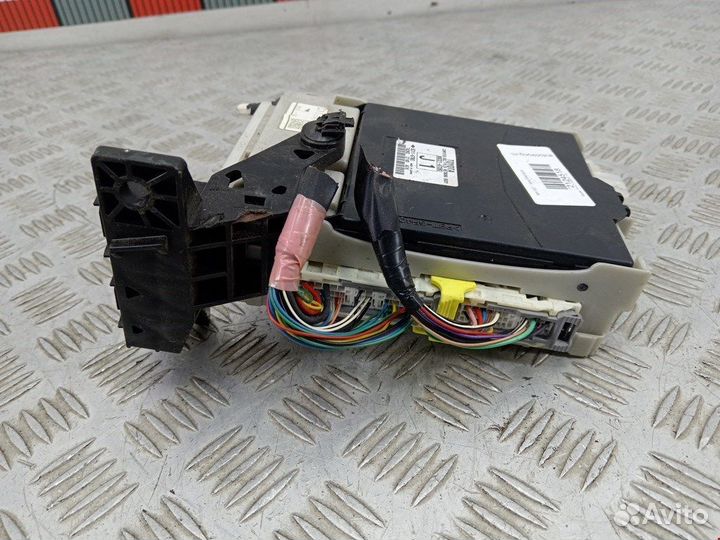 Блок комфорта для Toyota Prius 3 (XW30) 8922147280