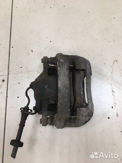 Суппорт передний левый Volkswagen Transporter