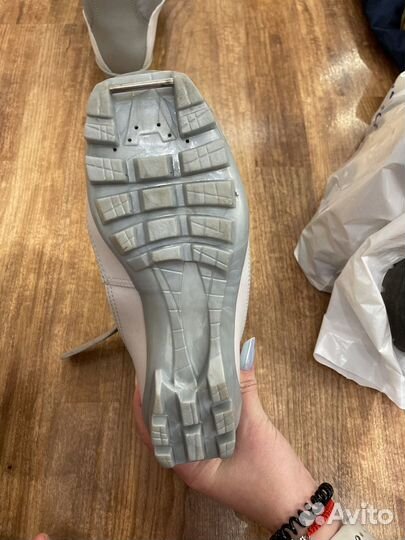 Лыжные ботинки