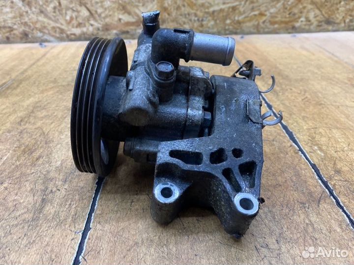 Насос гидроусилителя руля Opel Insignia A18XER