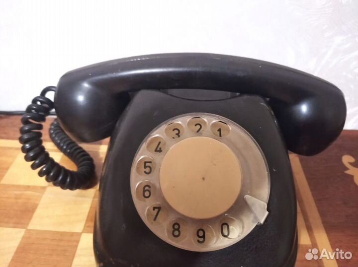 Старинный телефон СССР