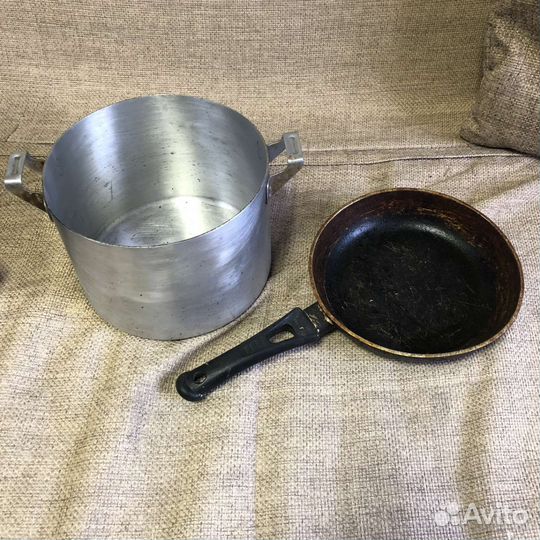 Кастрюля 3 литра и Сковорода на дачу на квартиру