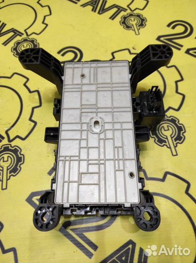 Блок предохранителей салона Suzuki Escudo TD54W