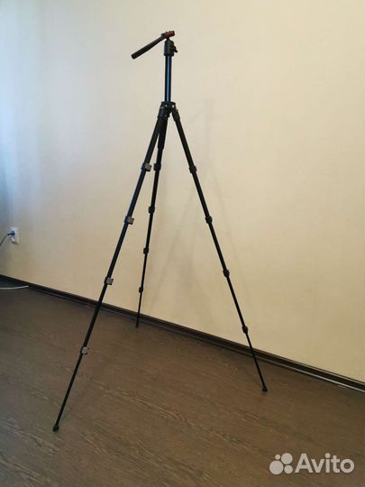 Штатив профессиональный Giottos vola DT825