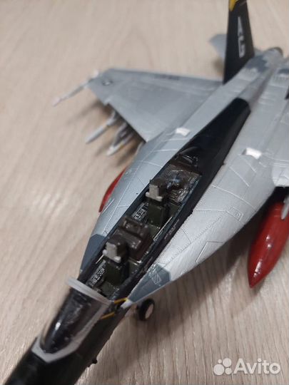 Сборная модель самолета Super Hornet 1:72 Revell