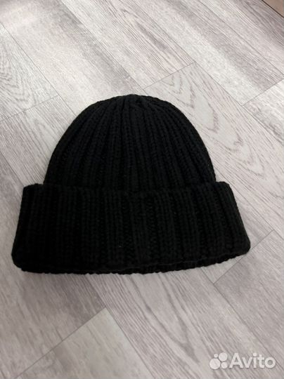 Женская шапка