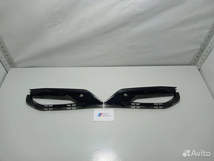 Рамка фары противотуманной BMW X7 G07 51118074259